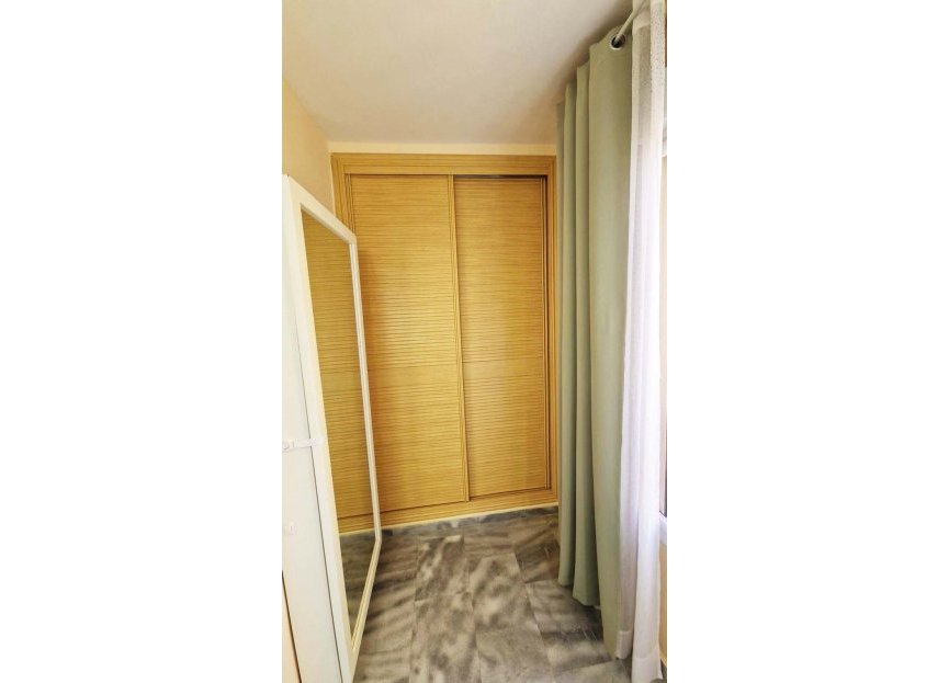 Resale - Apartment - Middle Floor Apartment - Benalmádena - Benalmadena Centro