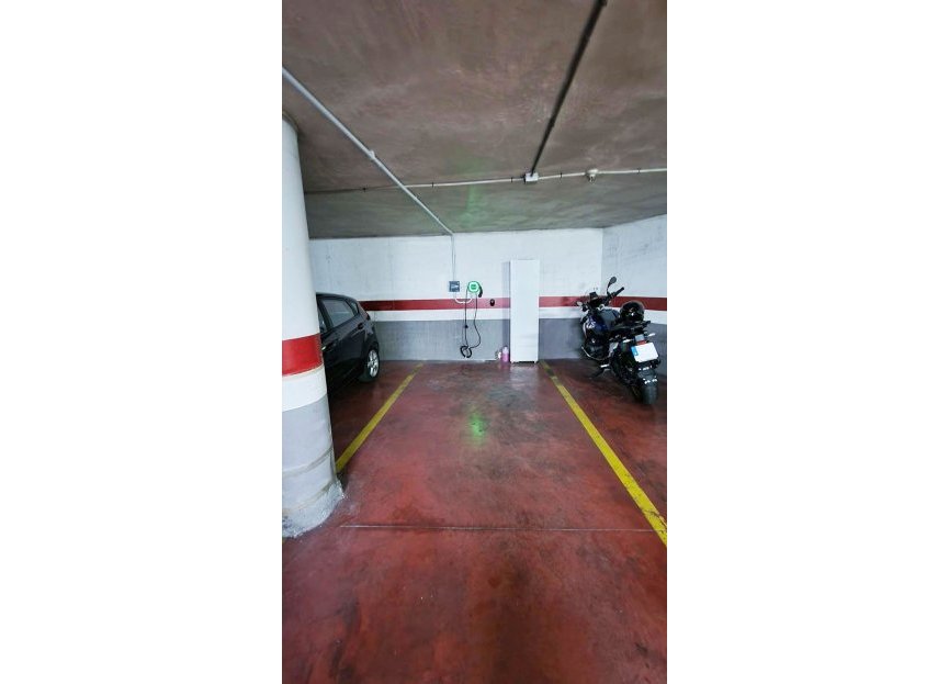 Resale - Apartment - Middle Floor Apartment - Benalmádena - Benalmadena Centro