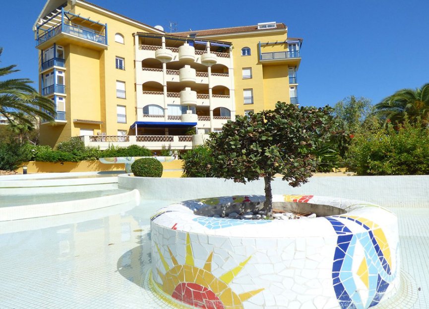 Resale - Apartment - Middle Floor Apartment - Benalmádena - Benalmadena Centro