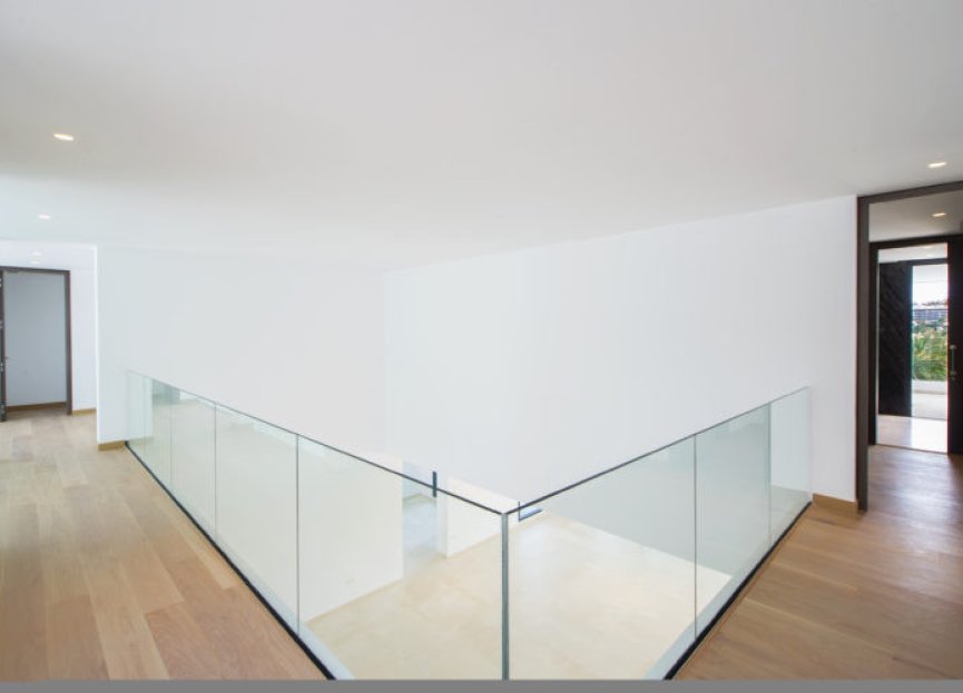 Resale - House - Detached Villa - Marbella - Nueva Andalucia