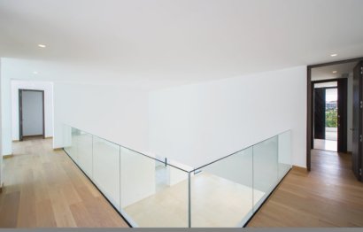 Resale - House - Detached Villa - Marbella - Nueva Andalucia