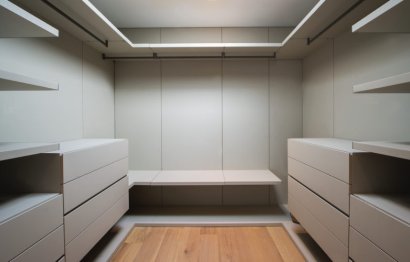 Resale - House - Detached Villa - Marbella - Nueva Andalucia