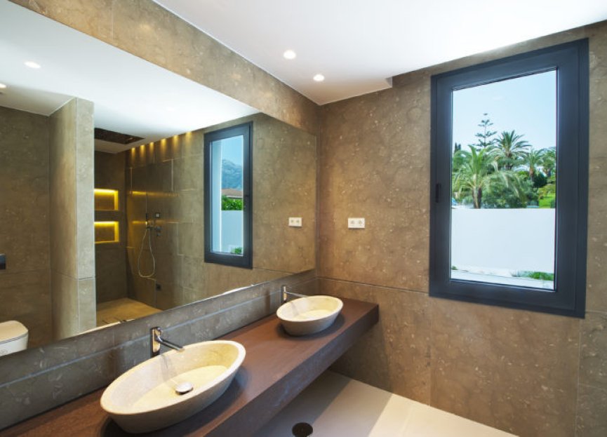 Resale - House - Detached Villa - Marbella - Nueva Andalucia