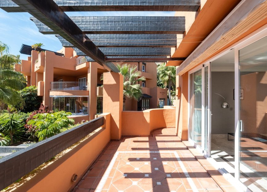 Resale - Apartment - Penthouse Duplex - Marbella - Nueva Andalucia