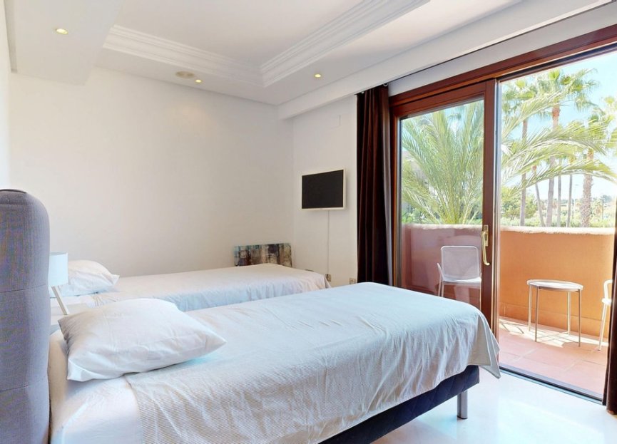 Reventa - Apartment - Middle Floor Apartment - Estepona - Estepona Centro