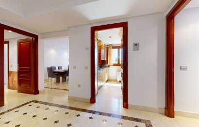 Reventa - Apartment - Middle Floor Apartment - Estepona - Estepona Centro