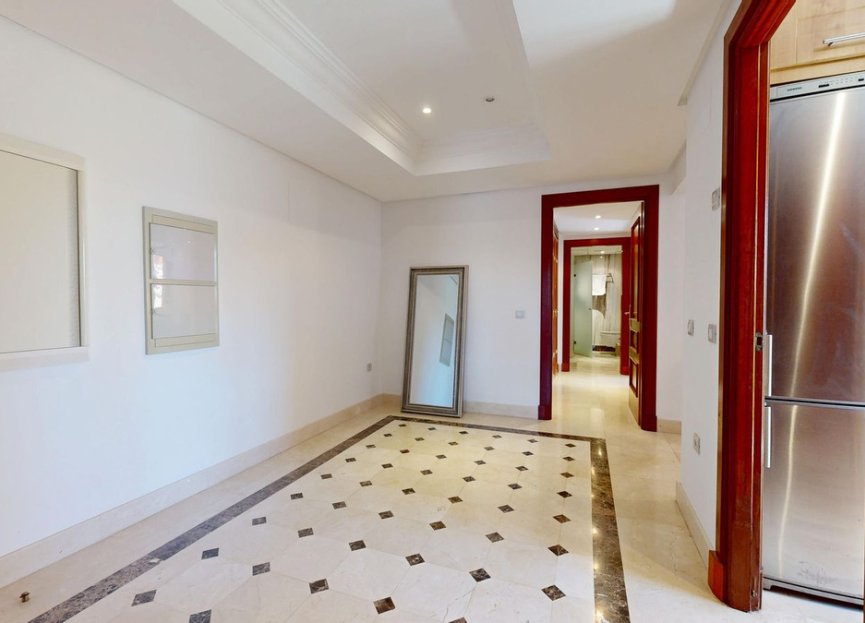 Reventa - Apartment - Middle Floor Apartment - Estepona - Estepona Centro