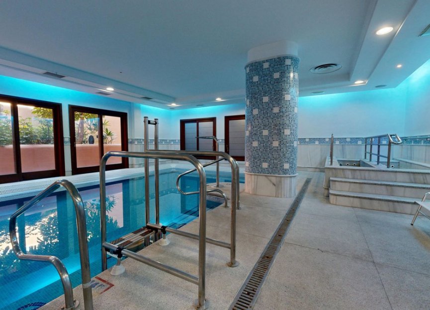 Reventa - Apartment - Middle Floor Apartment - Estepona - Estepona Centro