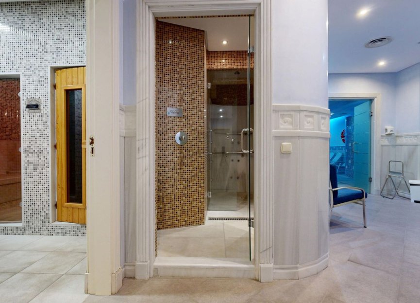 Reventa - Apartment - Middle Floor Apartment - Estepona - Estepona Centro