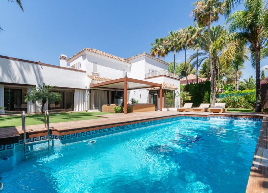 Resale - House - Detached Villa - Marbella - Puerto Banús