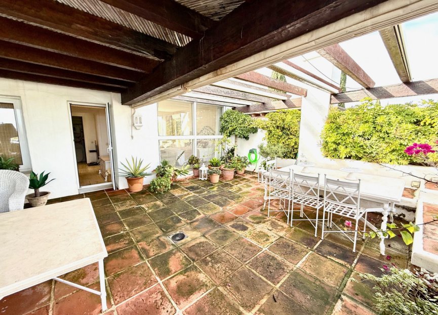 Resale - Apartment - Penthouse - Estepona - Estepona Centro