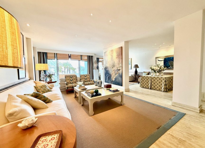 Resale - Apartment - Penthouse - Estepona - Estepona Centro