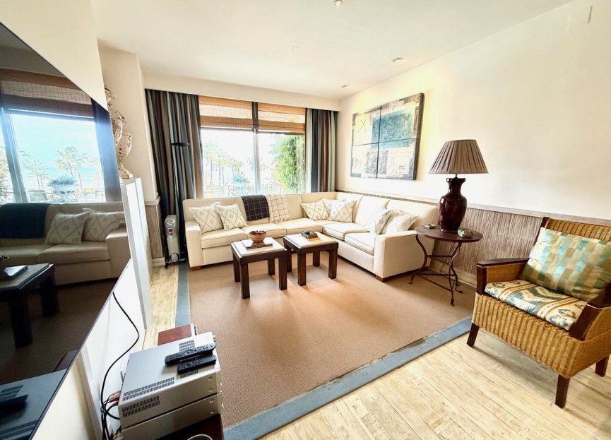 Resale - Apartment - Penthouse - Estepona - Estepona Centro