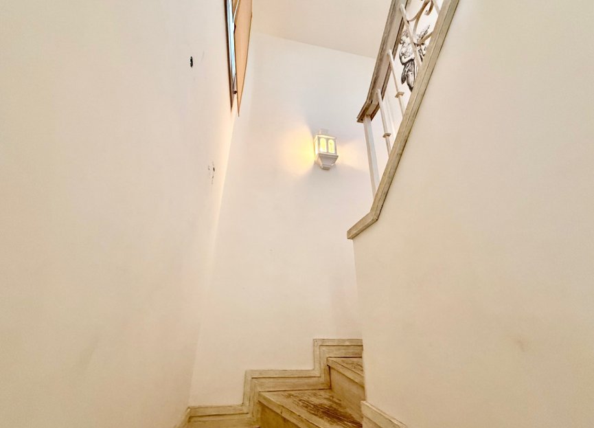 Resale - Apartment - Penthouse - Estepona - Estepona Centro