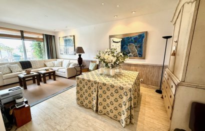 Resale - Apartment - Penthouse - Estepona - Estepona Centro