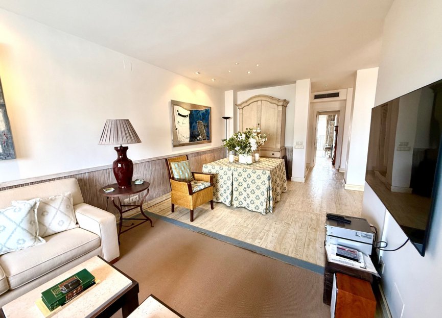 Resale - Apartment - Penthouse - Estepona - Estepona Centro