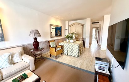 Resale - Apartment - Penthouse - Estepona - Estepona Centro