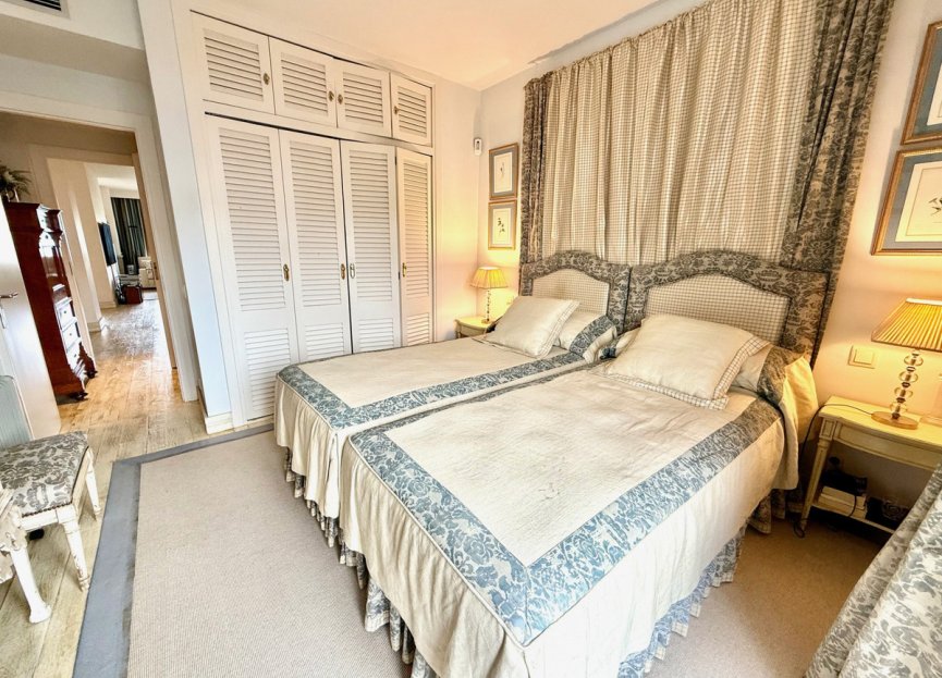 Resale - Apartment - Penthouse - Estepona - Estepona Centro