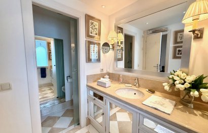 Resale - Apartment - Penthouse - Estepona - Estepona Centro