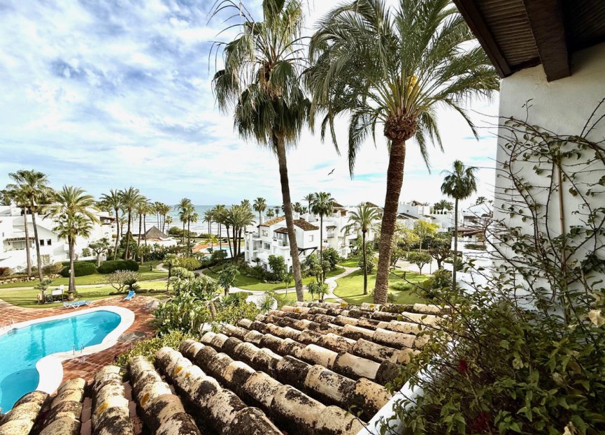 Resale - Apartment - Penthouse - Estepona - Estepona Centro