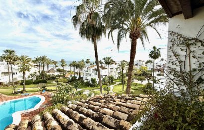 Resale - Apartment - Penthouse - Estepona - Estepona Centro