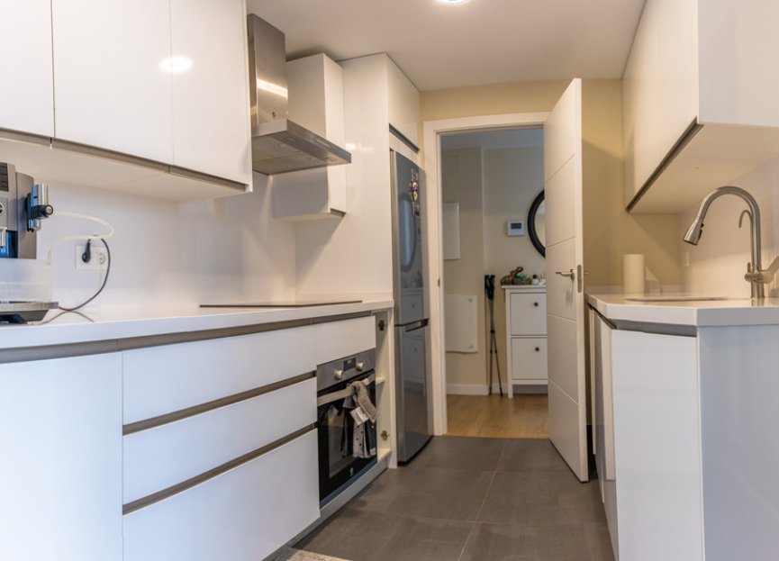 New Build - Apartment - Middle Floor Apartment - Estepona - Estepona Centro