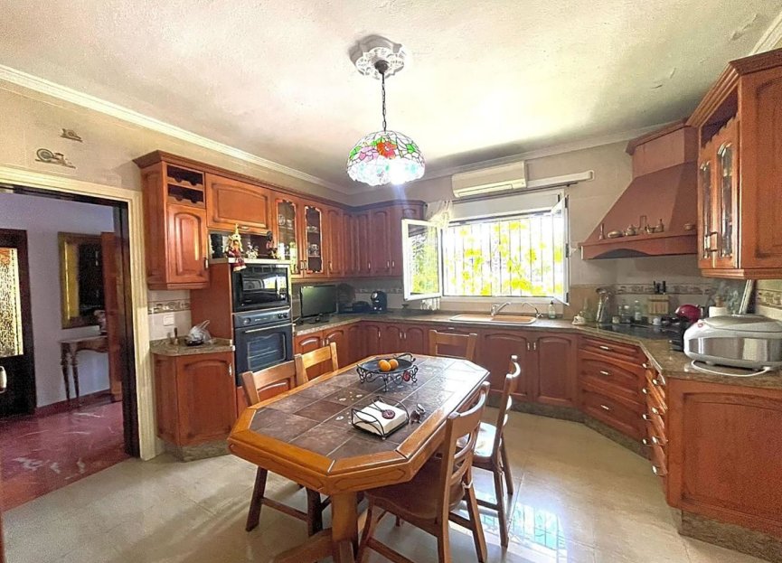 Resale - House - Detached Villa - Benalmádena - Benalmadena Costa