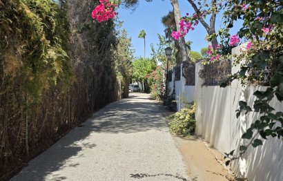 Resale - House - Townhouse - Estepona - Benamara