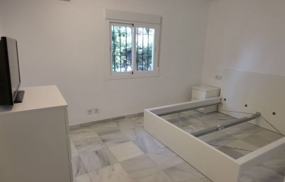 Resale - House - Townhouse - Estepona - Benamara