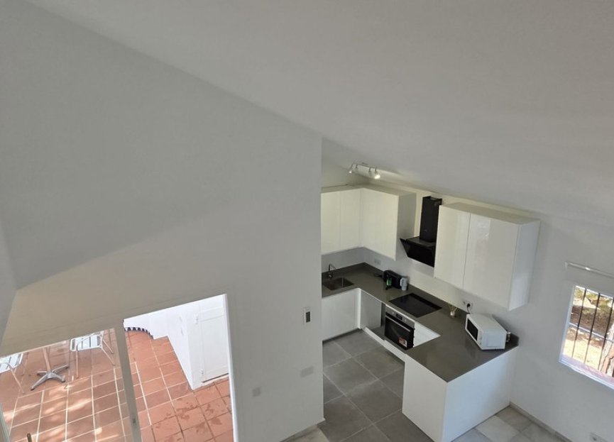 Resale - House - Townhouse - Estepona - Benamara