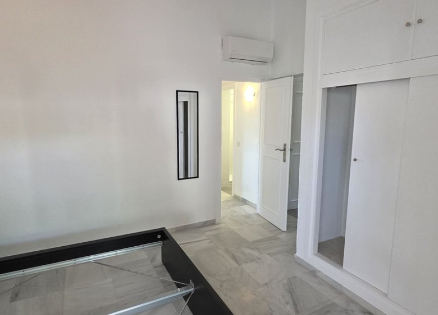 Resale - House - Townhouse - Estepona - Benamara