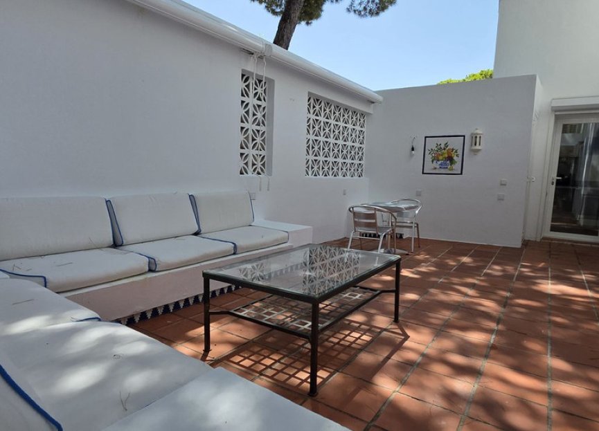 Resale - House - Townhouse - Estepona - Benamara