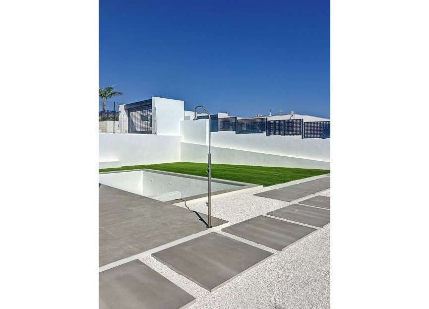 Resale - House - Detached Villa - Manilva - Manilva Centro