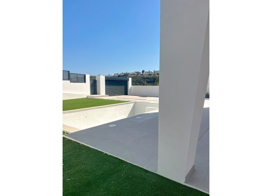 Resale - House - Detached Villa - Manilva - Manilva Centro