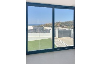 Resale - House - Detached Villa - Manilva - Manilva Centro