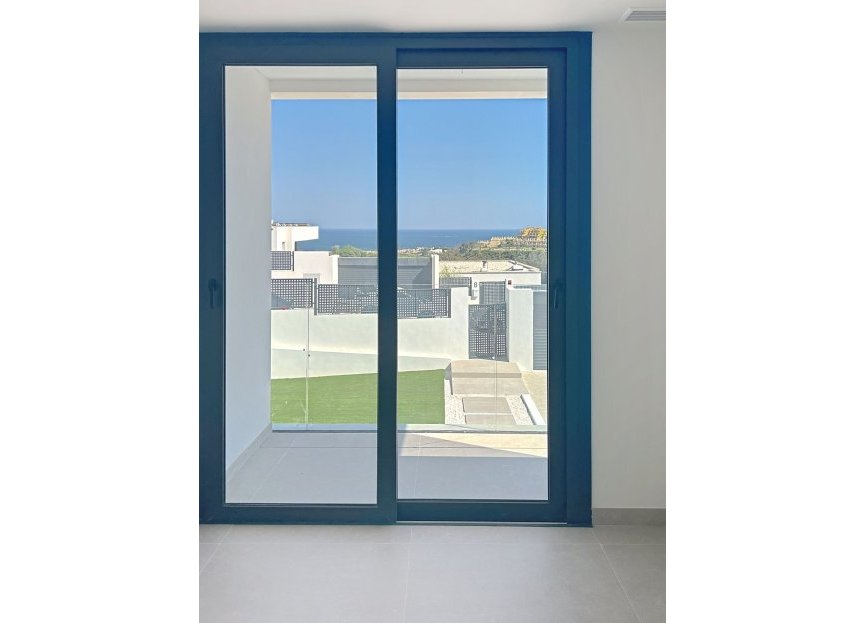 Resale - House - Detached Villa - Manilva - Manilva Centro