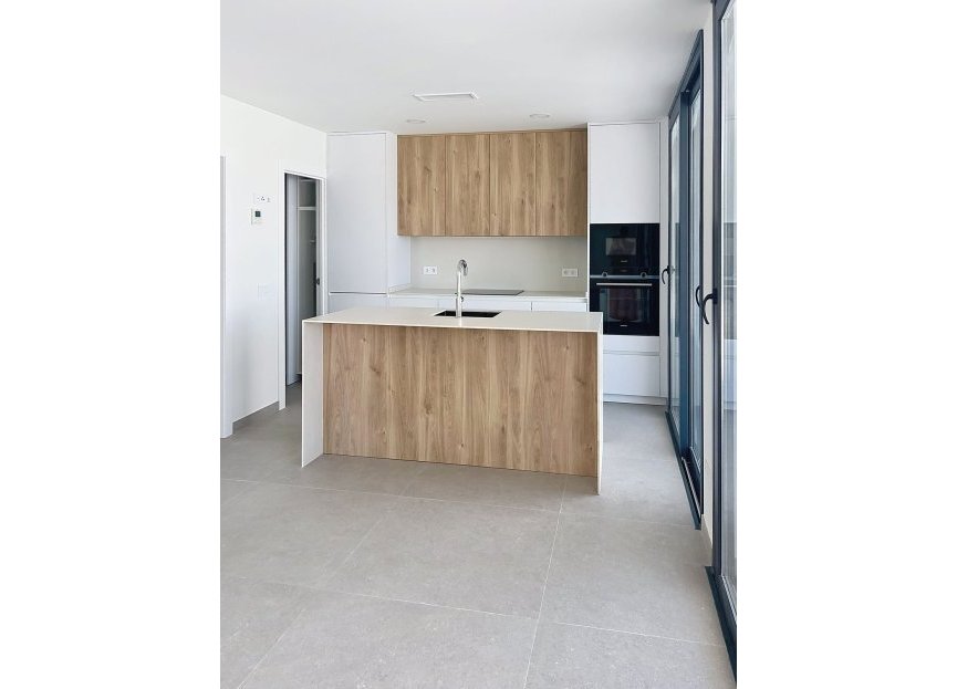 Resale - House - Detached Villa - Manilva - Manilva Centro