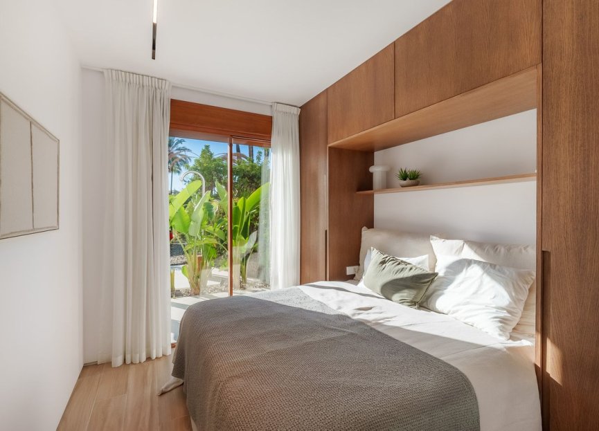 Resale - Ground floor apartment - Marbella - Nueva Andalucia