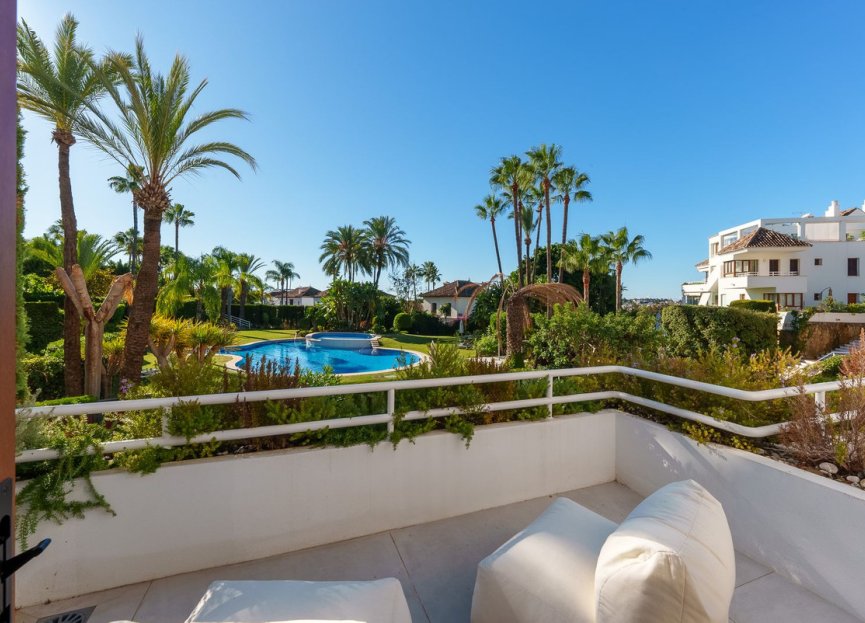 Resale - Ground floor apartment - Marbella - Nueva Andalucia