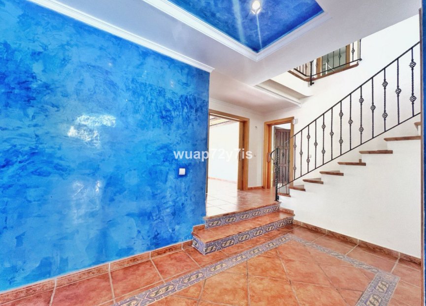 Resale - House - Detached Villa - Benalmádena - Benalmadena Centro