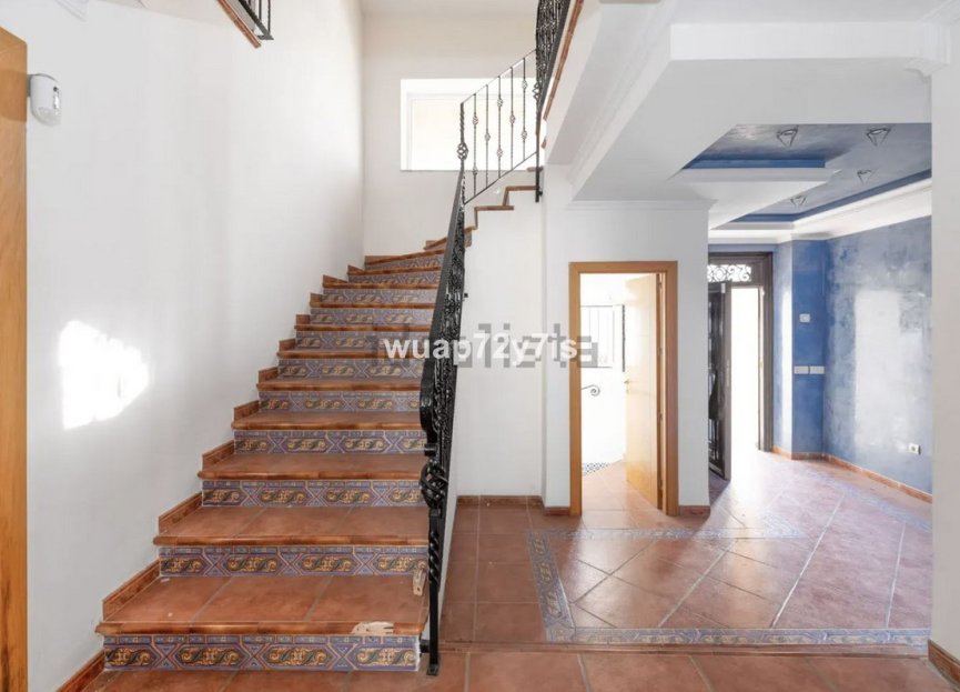 Resale - House - Detached Villa - Benalmádena - Benalmadena Centro