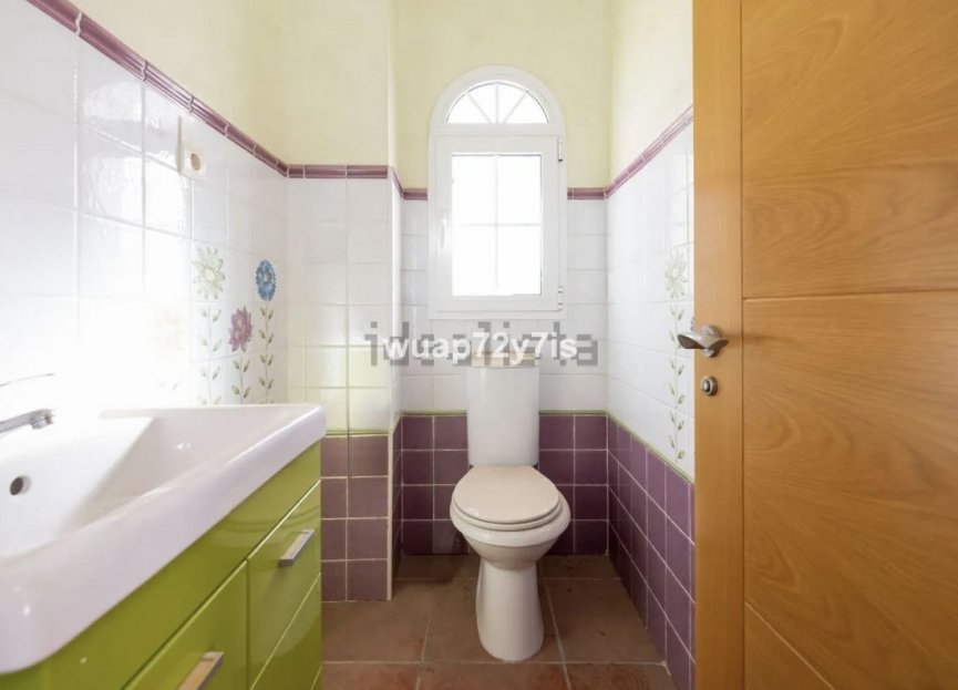 Resale - House - Detached Villa - Benalmádena - Benalmadena Centro