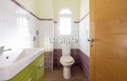 Resale - House - Detached Villa - Benalmádena - Benalmadena Centro