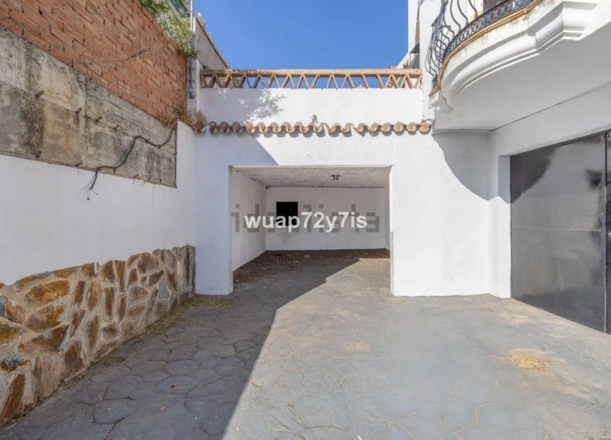 Resale - House - Detached Villa - Benalmádena - Benalmadena Centro