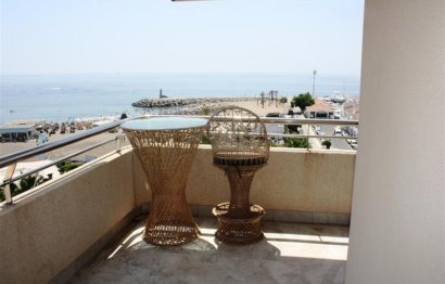 Resale - Apartment - Middle Floor Apartment - Marbella - Puerto Banús