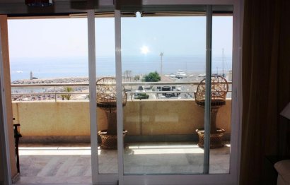Resale - Apartment - Middle Floor Apartment - Marbella - Puerto Banús