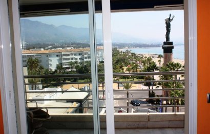 Resale - Apartment - Middle Floor Apartment - Marbella - Puerto Banús