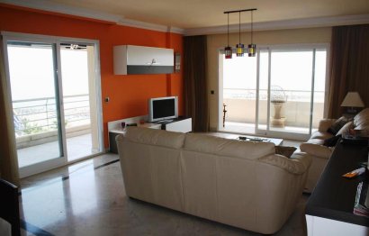 Resale - Apartment - Middle Floor Apartment - Marbella - Puerto Banús