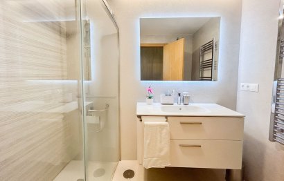 Resale - Apartment - Middle Floor Apartment - Casares - Casares Centro