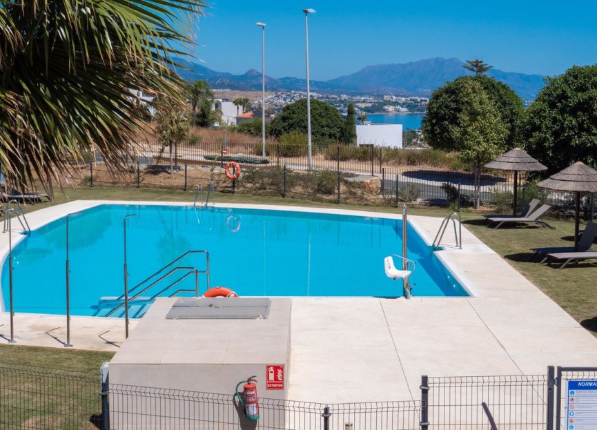 Resale - Apartment - Middle Floor Apartment - Casares - Casares Centro